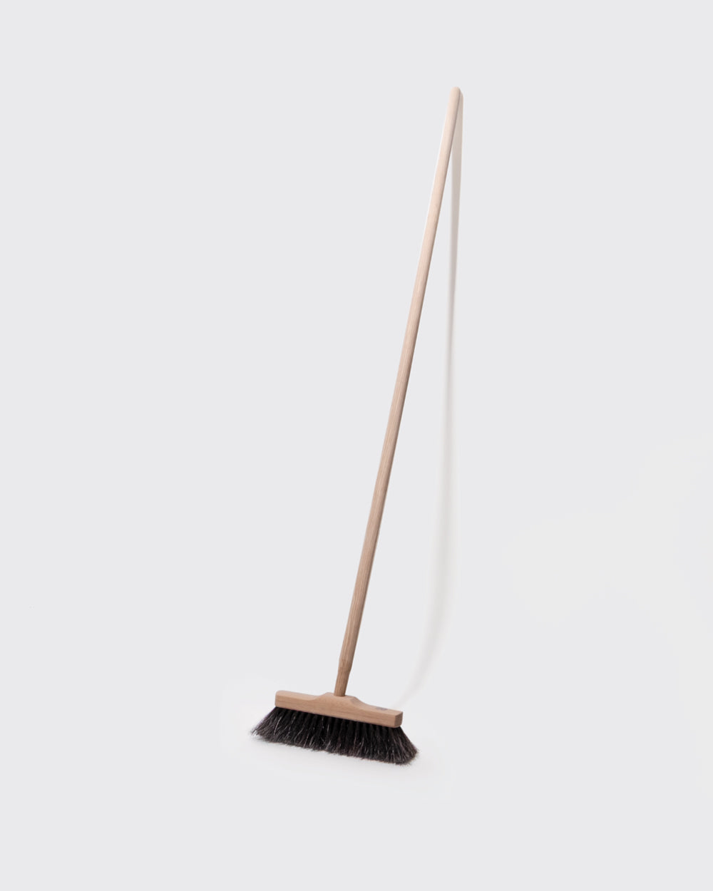 Fejekost hår sorte 26 cm
rk 18/5 afsk 58 mm