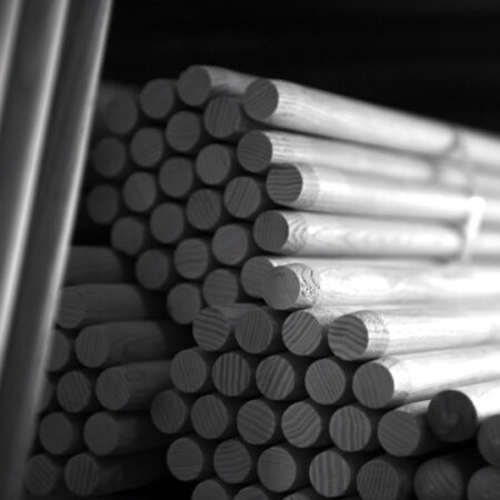 Påsætningsservice af skaft til feje- og gadekoste incl skaft